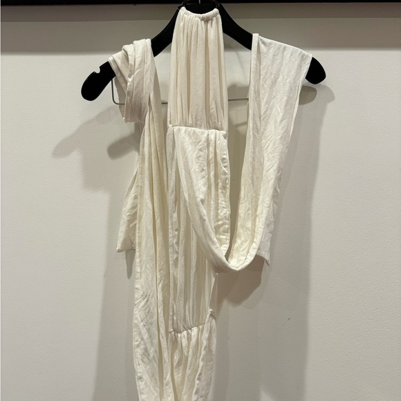 White top, can be used in many different ways. Double layers, not see through. - Picture 7 of 8